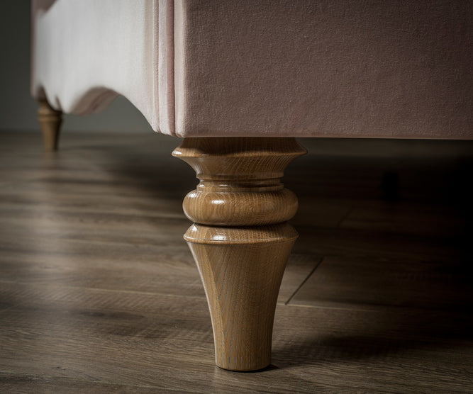 Duchess Chesterfield Bed